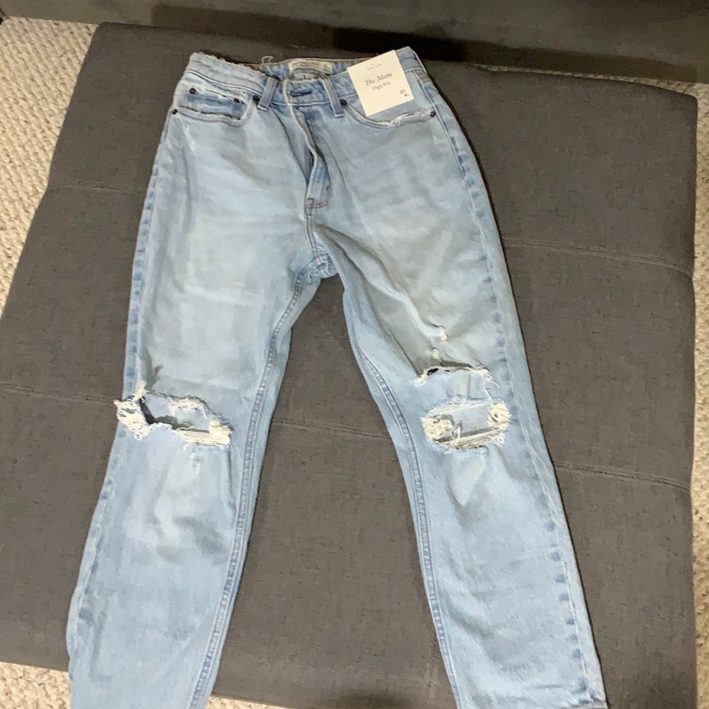 Abercrombie curve love, high rise, mom jean